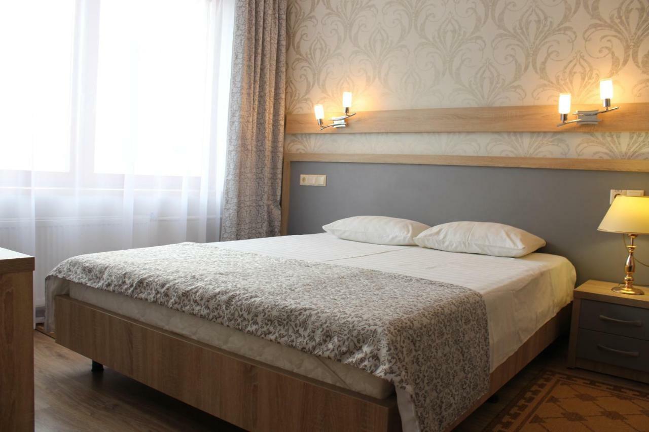 Vitebsk Hotel Extérieur photo